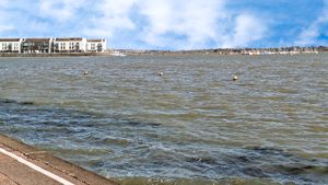 WATERSIDE MARINA- click for photo gallery